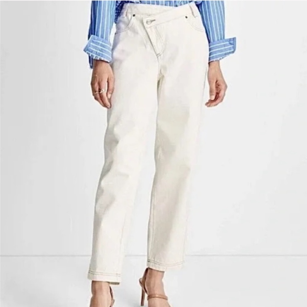 Asymmetrical Jeans !